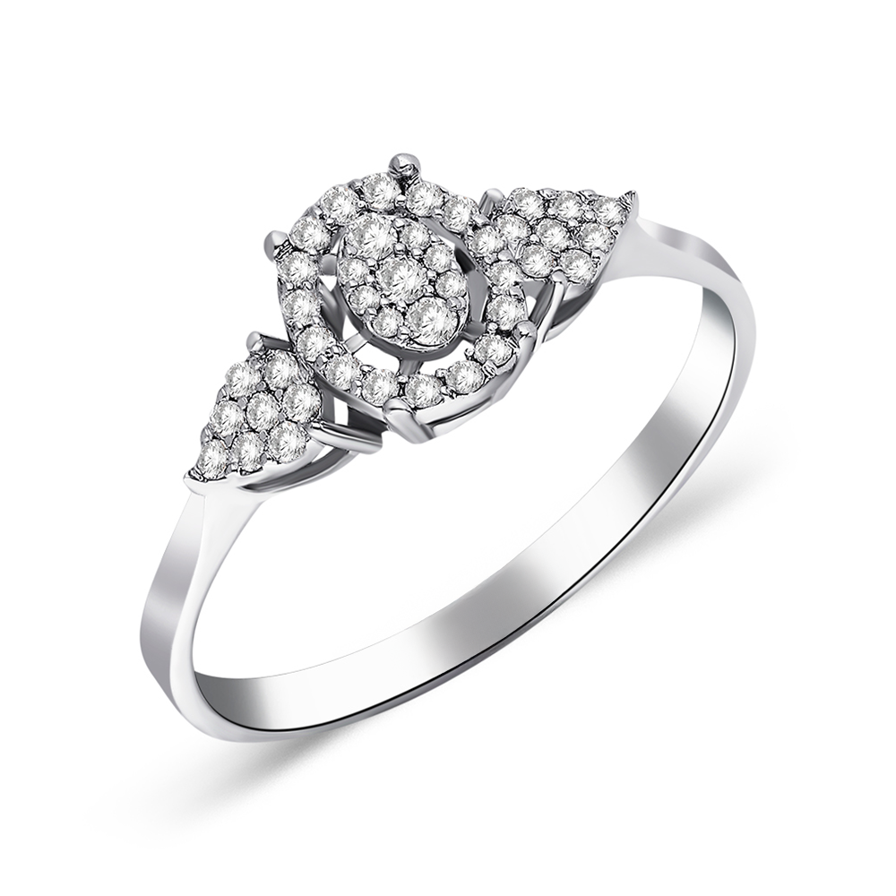 L’Eclat Palais Oval Diamond Cluster Ring